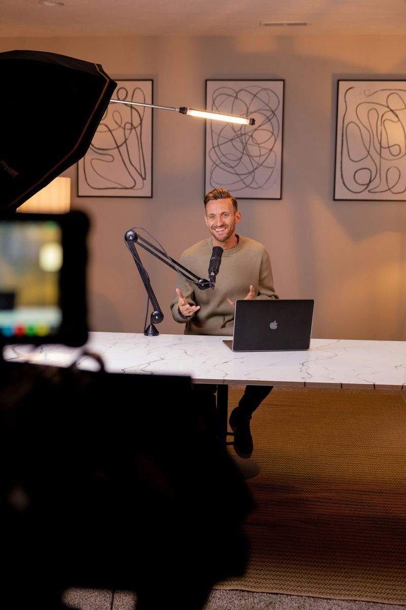 HarbourWave Podcast Studio 8